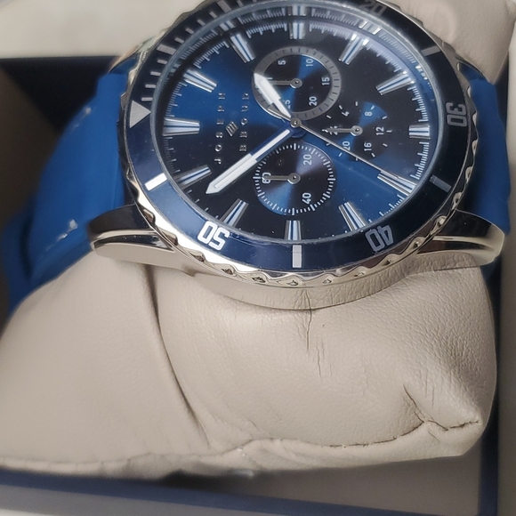 Men's watch - Picture 4 of 4